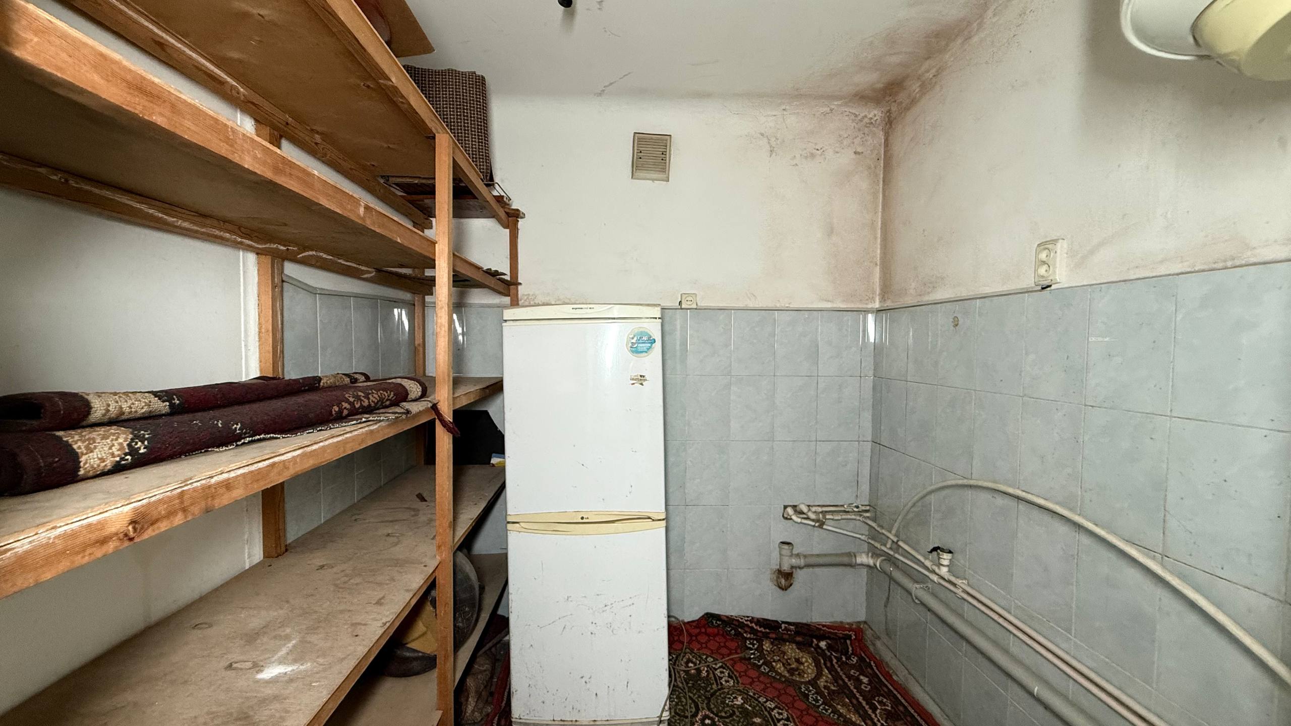 Frunziskiy massif · 3 xonali kvartira · parkovka bor — Obyekt kodi 2500 — 6-surat