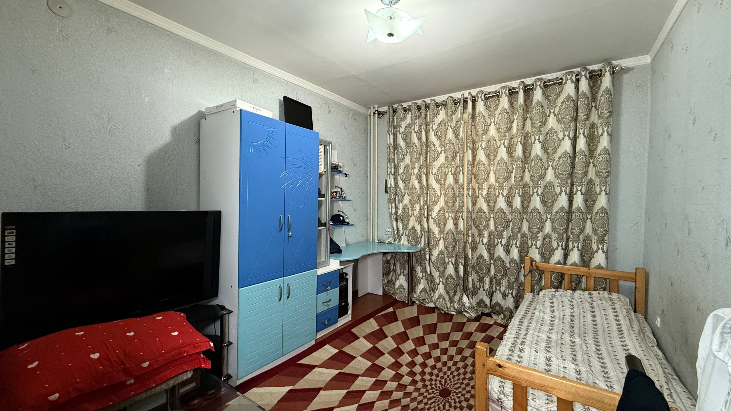 Kalilinskiy massiv · 4 xonali kvartira · parkovka bor — Obyekt kodi 2496 — 4-surat